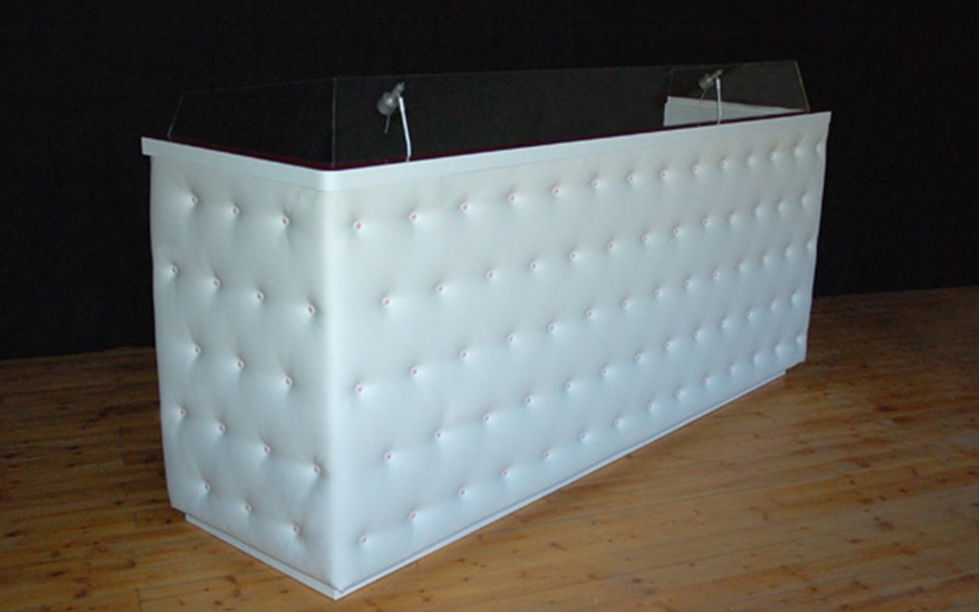 Electronic Beats DJ-Kanzel